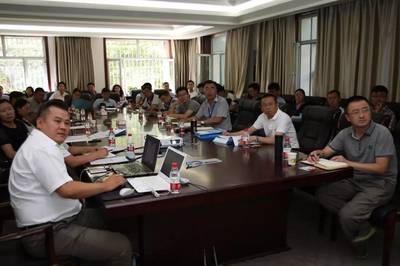 新交科組織開(kāi)展環(huán)氧瀝青在新疆公路、橋梁建設(shè)中的推廣應(yīng)用技術(shù)交流會(huì)